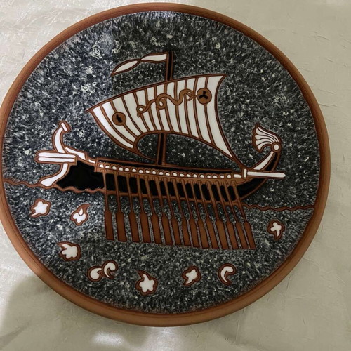 Bonis Pottery Triheirēs Plate 20cm Like New