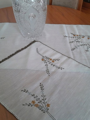 Handmade embroidered tsevres set of 3, like new
