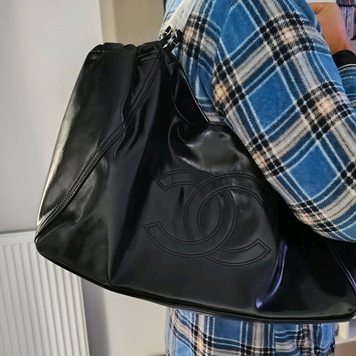 Chanel shoulder bag black genuine leather new