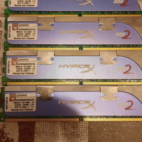 Kingston HyperX 4GB DDR2 1066MHz RAM used, 4x1GB