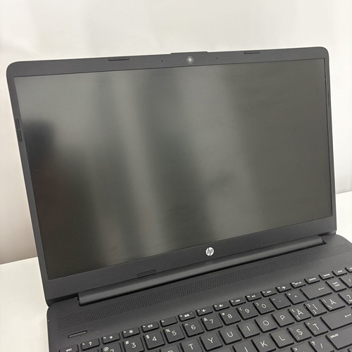 HP 15s-fq5040nq Laptop with Intel Core i3-1215U, 8GB RAM, 256GB SSD