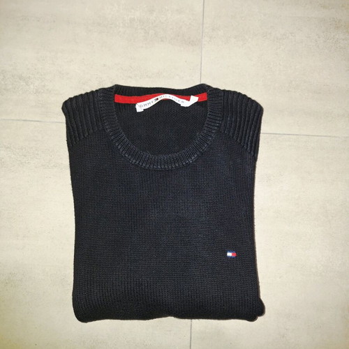 Vintage Tommy Hilfiger sweater black like new, size S