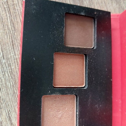 Eyeshadow set used, Yves Rocher and No7, double palettes