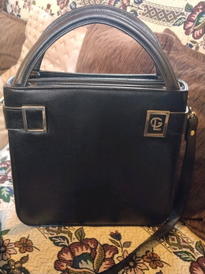 Vintage authentic leather bag Guy Laroche Paris used, black