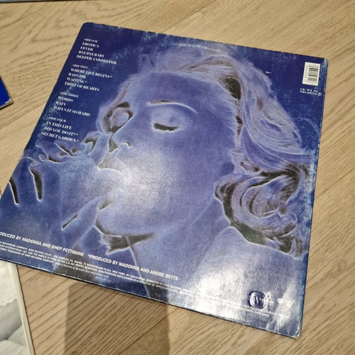 Madonna vinyl records used, set of 4, pop