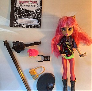 Howleen Wolf doll *READ* 13 Wishes Monster High pink hair pet hedgehog purse