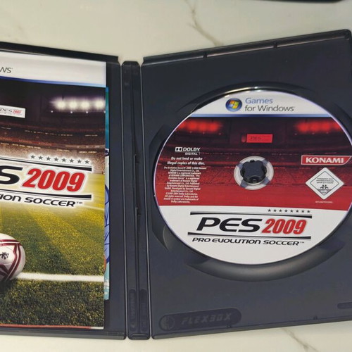 Pro Evolution Soccer 2009 PC DVD used with Lionel Messi
