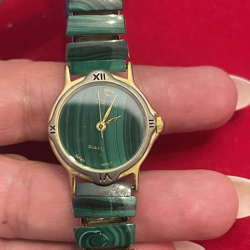 Gemtime women's watch with malachite vintage used, elastic band