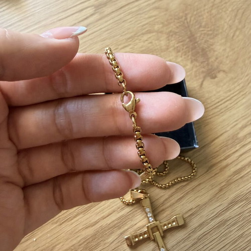 Fast & Furious Dominic Toretto Cross Pendant set used