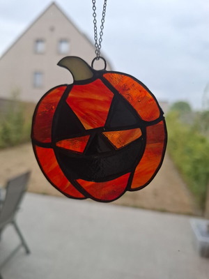 Halloween pumpkin stained glass suncatcher