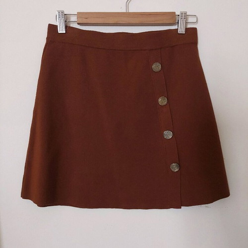 Zara knitted skirt like new, short tan with metal buttons