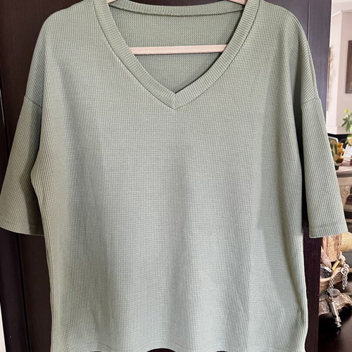 Oversized khaki waffle knit T-shirt, M/L