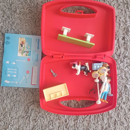 Playmobil veterinary suitcase like new
