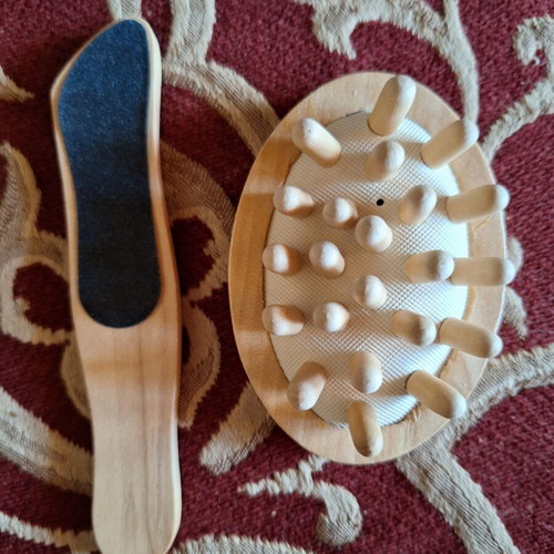 Wooden foot brush and rasp