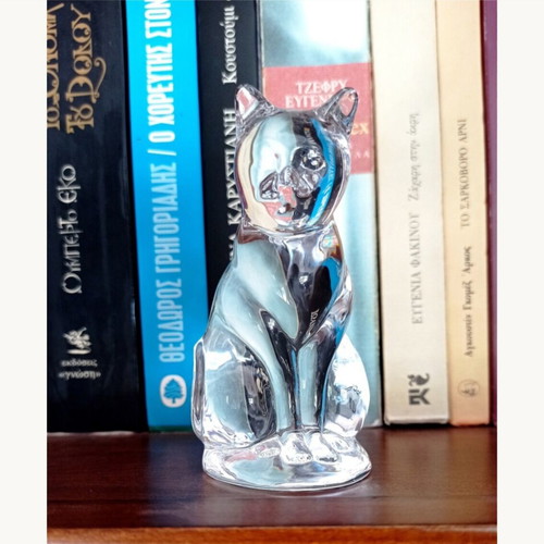 Vintage crystal cat figurine in like new condition