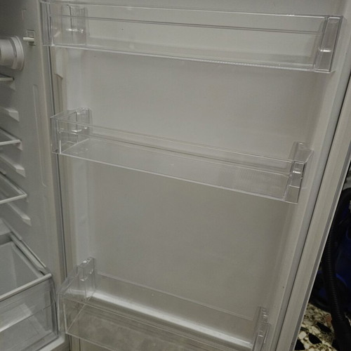United two-door refrigerator 212lt used, white