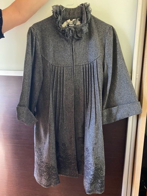 Vintage wool gray coat in very good condition