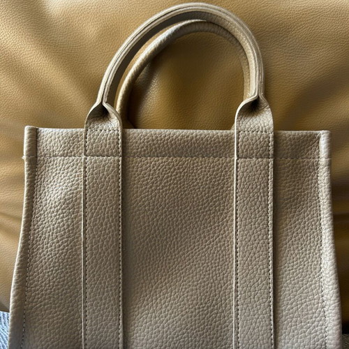 Beige crossbody bag like new