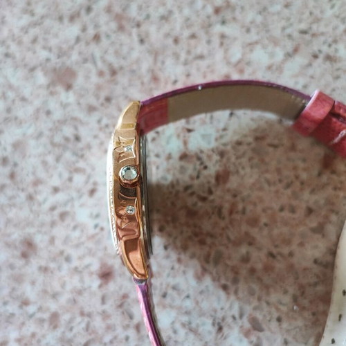 Women's watch with rhinestones and pink leather strap new