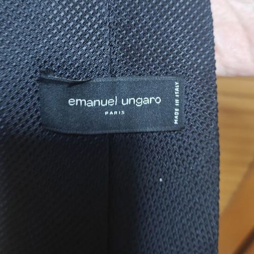 Collection of 8 men's ties with classic colors and patterns