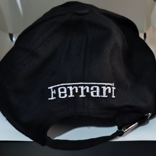 Ferrari Scuderia F1 Cap Michael Schumacher Signature Edition like new