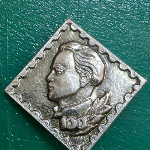 Set of 4 rare Lenin collectible pins USSR