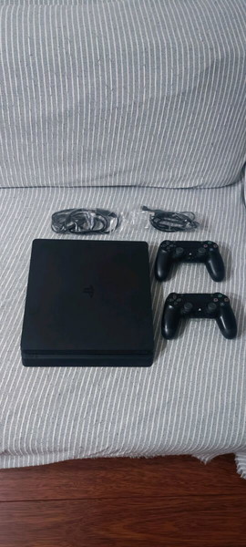 11.00 λογισμικο slim 1tb ps4(με ένα χειριστήριο)