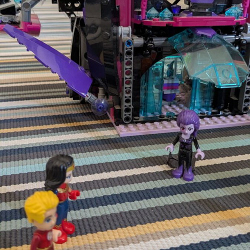 LEGO DC Super Hero Girls 41239 Eclipso Dark Palace set