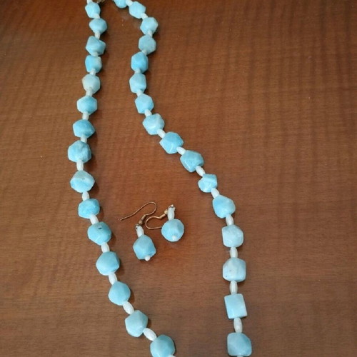 Jewelry set like new with blue natural stone and pearls