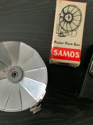 SAMOS Pocket Flash Gun Vintage with Box and Case