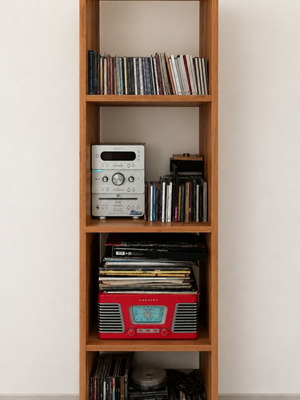 Wooden rolling bookcase shelf, natural wood