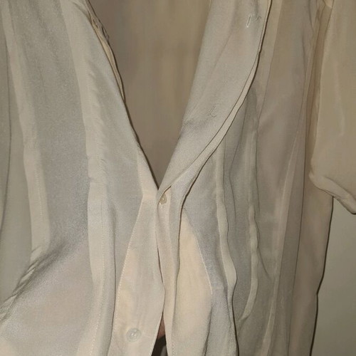 Silk shirt size L new without tag