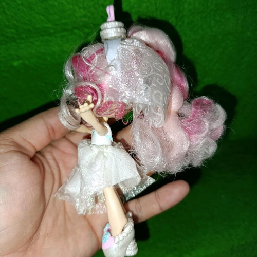 Shopkins Bridie doll used, 2017 wedding party bride figure