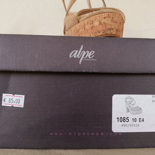 Alpe beige heels like new with thick heel and cork platform