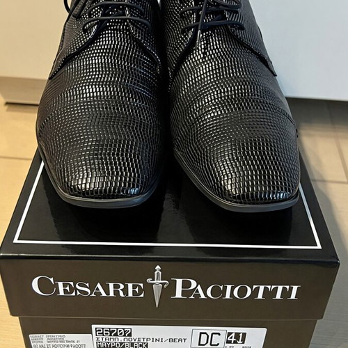 Cesare Paciotti Oxford shoes size 41 like new, black leather