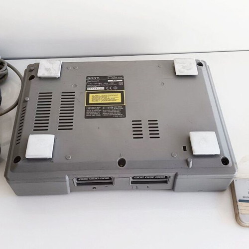 Sony PlayStation 1 SCPH-1002 console like new with original controller and memory card