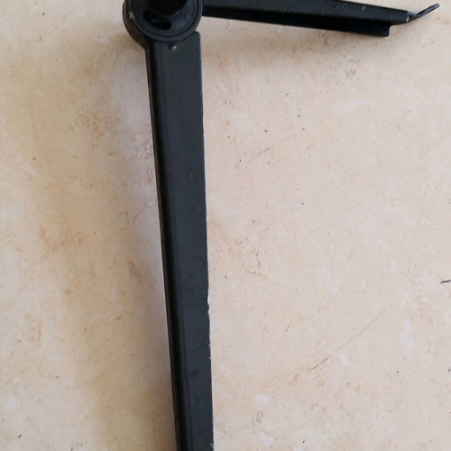 Alfa Romeo A75 and Alfetta carburetor bowl base used