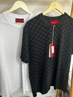 Gucci Tshirt new in white and black