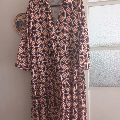 Lumina dress like new, loose fit, size S, black and brown