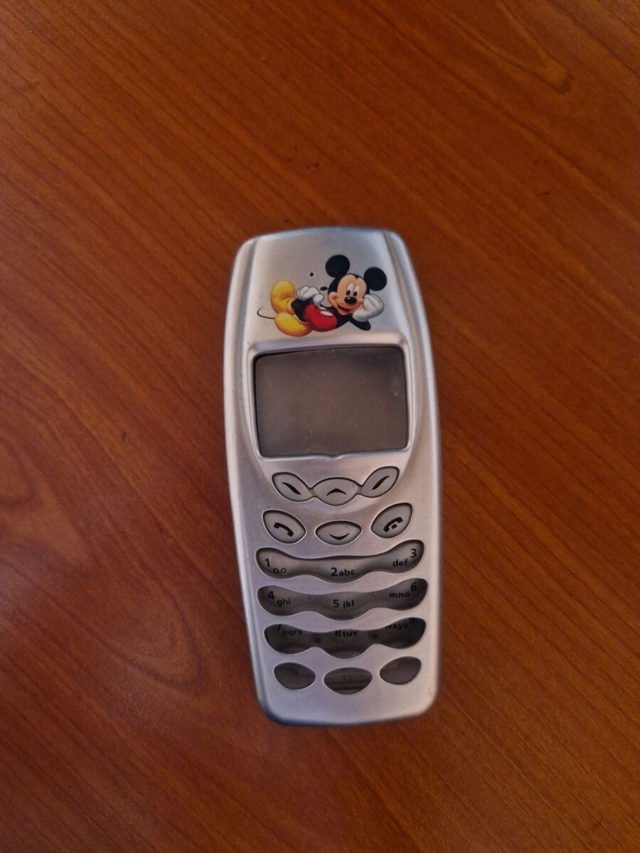 Nokia 3310 phone case like new - € 5,00 - Vendora.cy