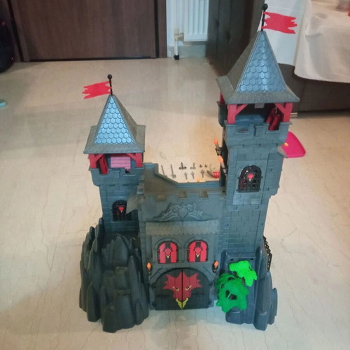 Playmobil Rock Castle 3269 Red Dragon Fortress like new