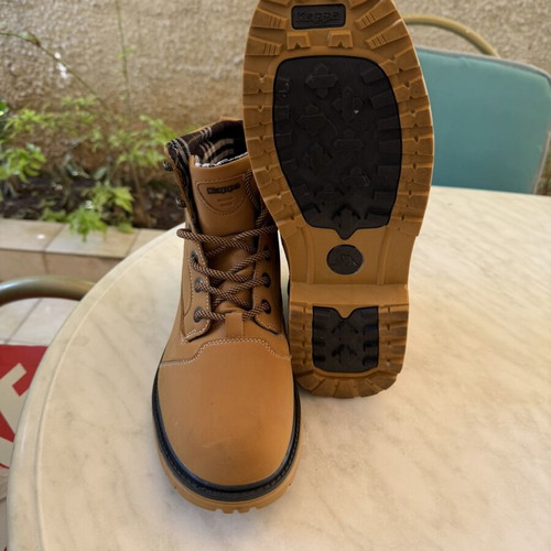 Kappa boots new, beige, size 46