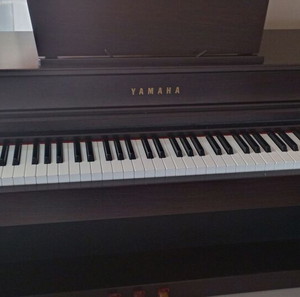 ΗΛΕΚΤΡΙΚΟ ΠΙΑΝΟ YAMAHA
