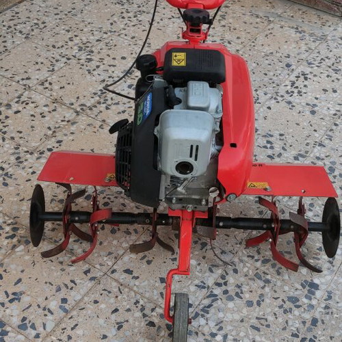 Italian tiller with Honda 5hp motor like new