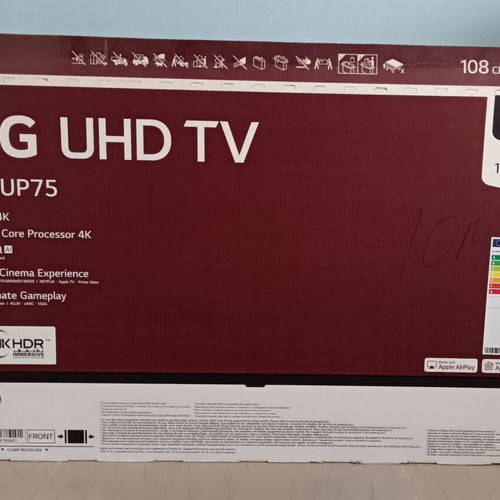 LG SmartTV 43" model 2021 like new