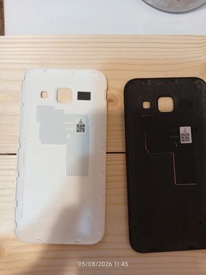 Καπάκια Samsung Galaxy J1 μεταχειρισμένα, σετ δύο