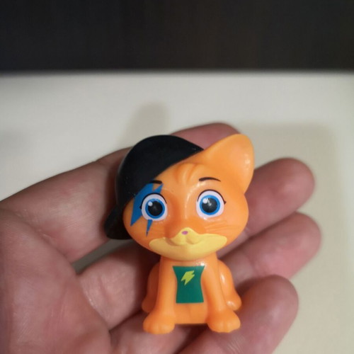 Lampo figure from 44 Cats new
