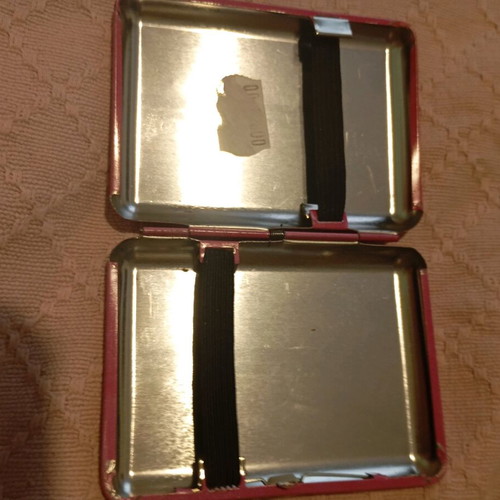 Metal mini case used with button