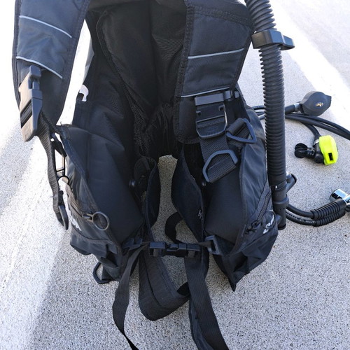 Made in USA diving equipment used, vest size large