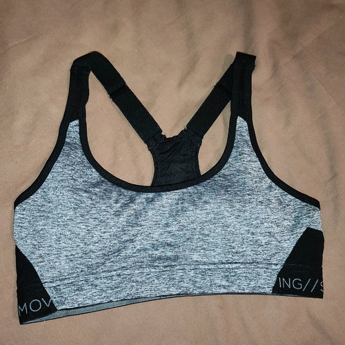 Sports bra used, size M